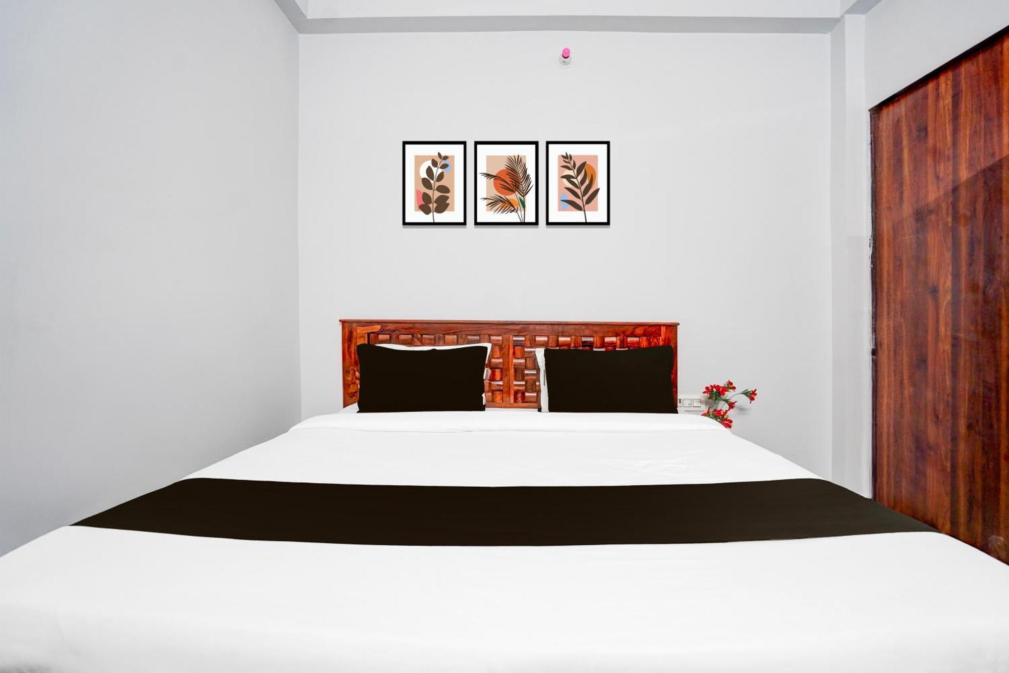 Hotel O Shree Gurukripa Khātu Esterno foto
