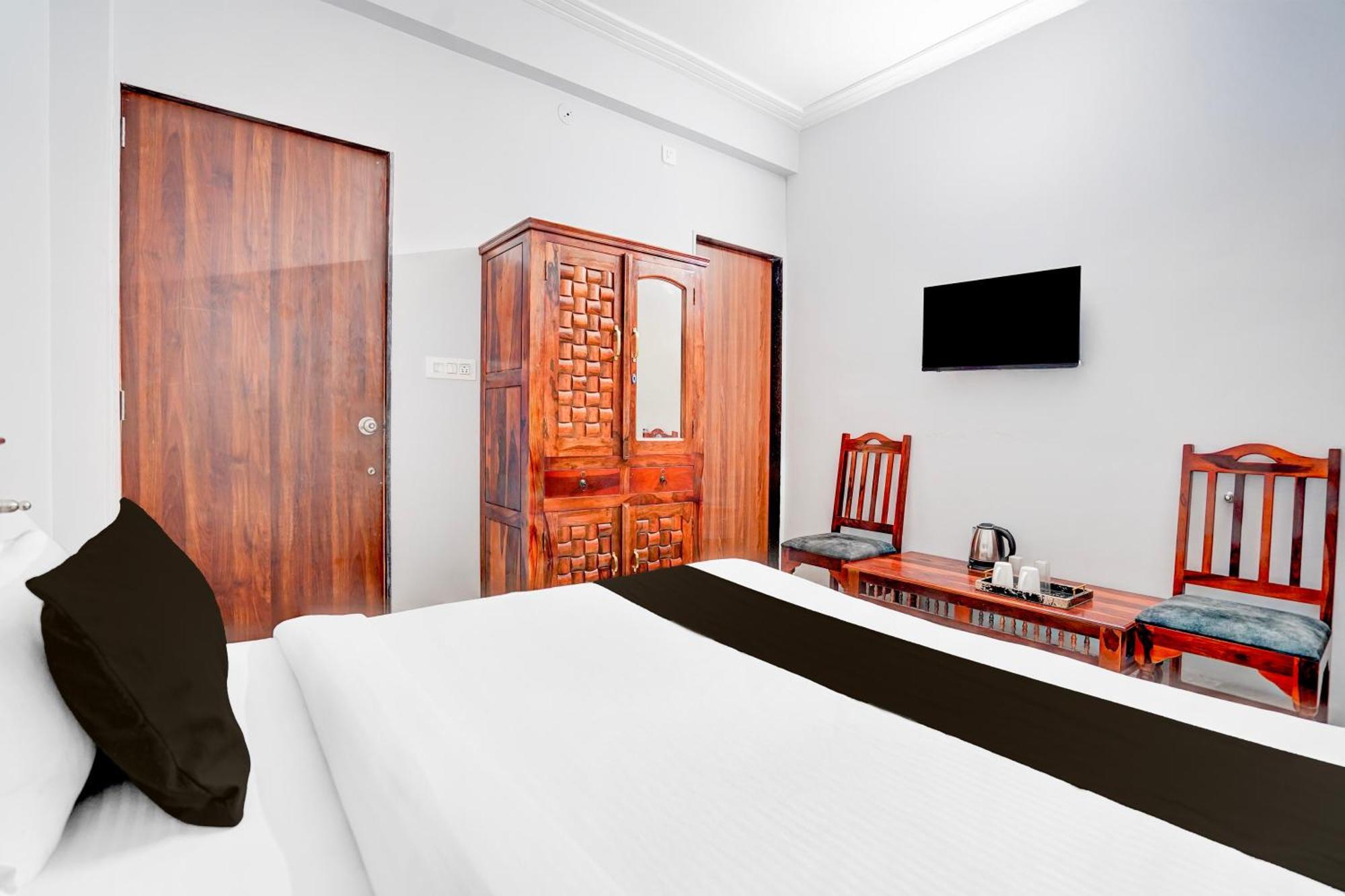 Hotel O Shree Gurukripa Khātu Esterno foto
