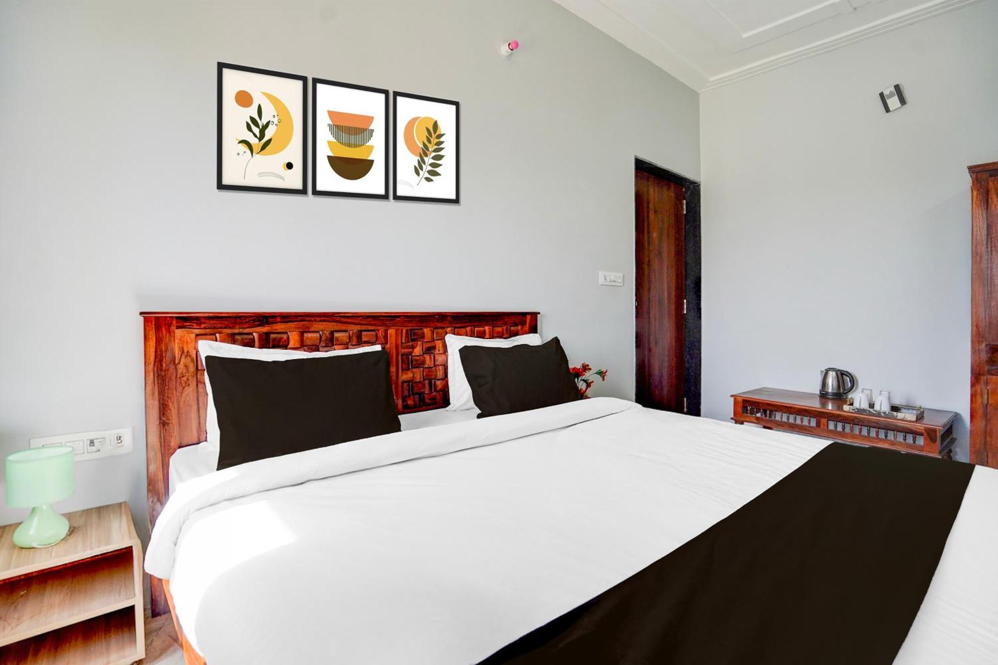 Hotel O Shree Gurukripa Khātu Esterno foto